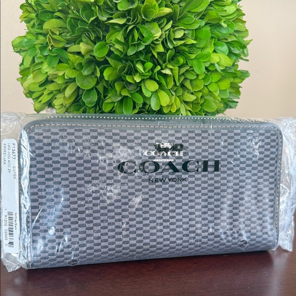 COACH F13677 🖤🩶BLACK & GRAY🩶🖤 LEGACY JACQUARD ACCORDION ZIP WALLET 🌟NWT🌟 - Picture 3 of 14